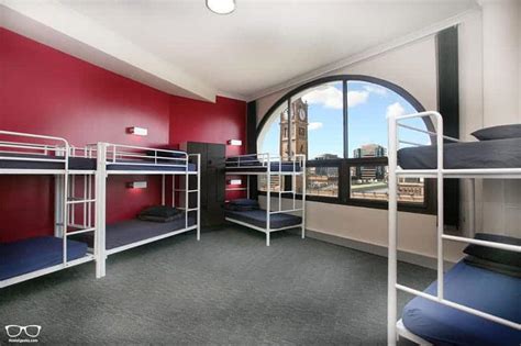 Hostels in Sydney .